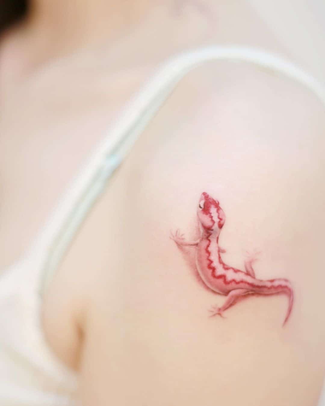 Realistic gecko tattoo by tattooist doy
