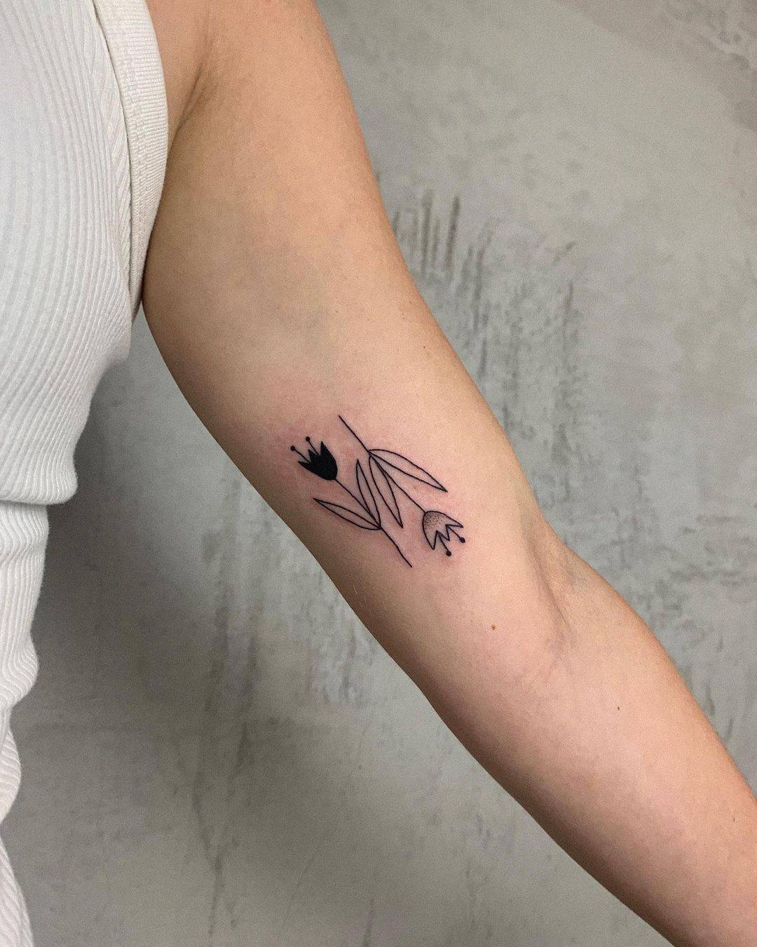 34 Pretty small tattoo design art for cool girls  Lily Fashion Style