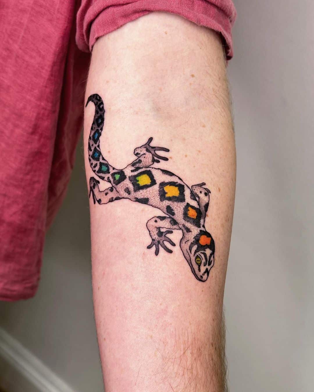 gecko on arm tattoo by tiagotatcarvalho