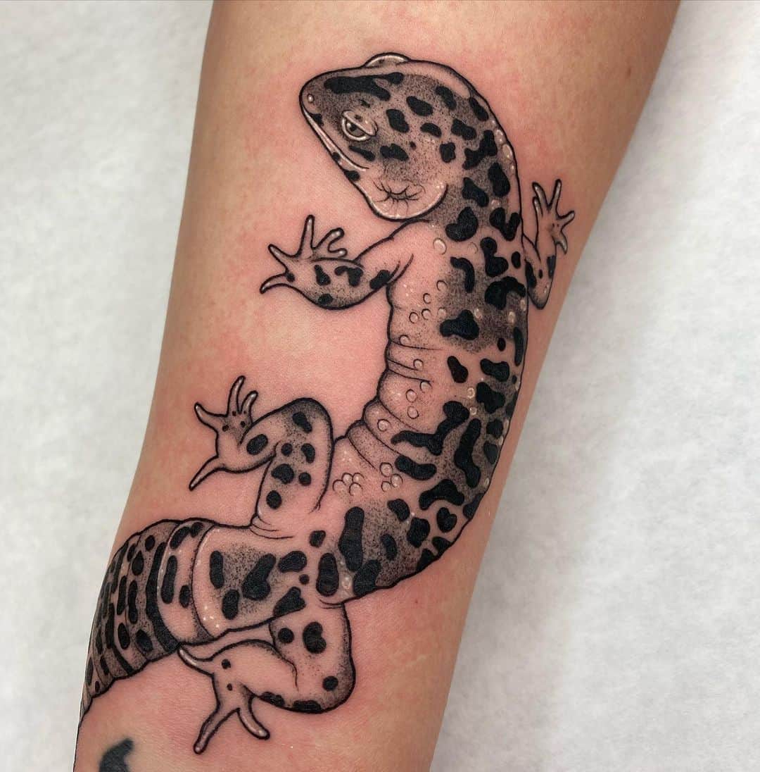 gecko tattoos for men by maken.ink