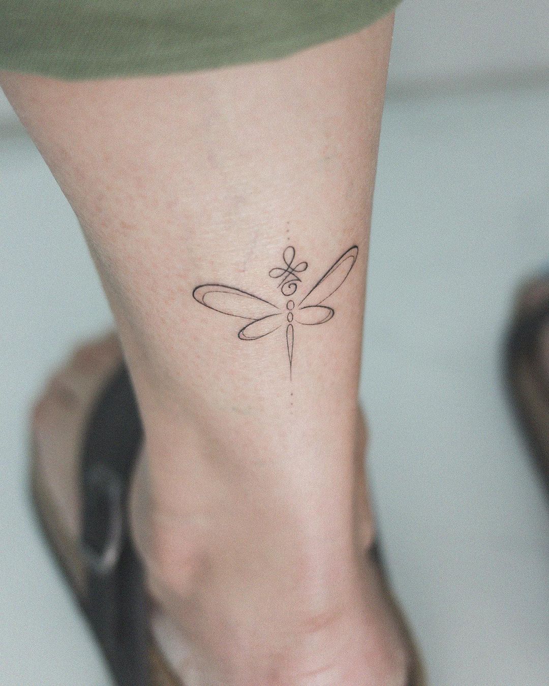 Fineline tattoo design by orma tattoo