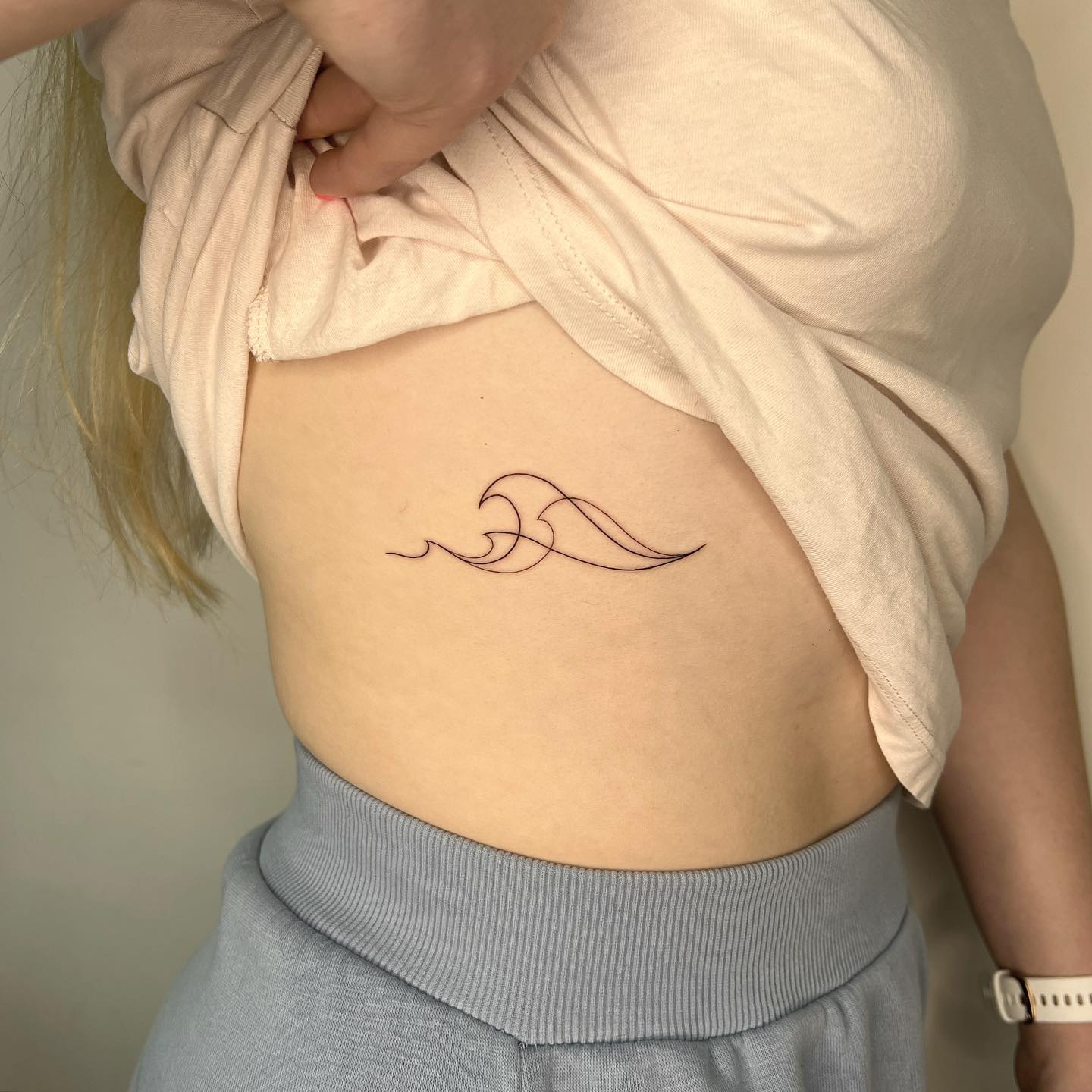 Minimalist wave for M | Waves tattoo, Small wave tattoo, Simple wave tattoo