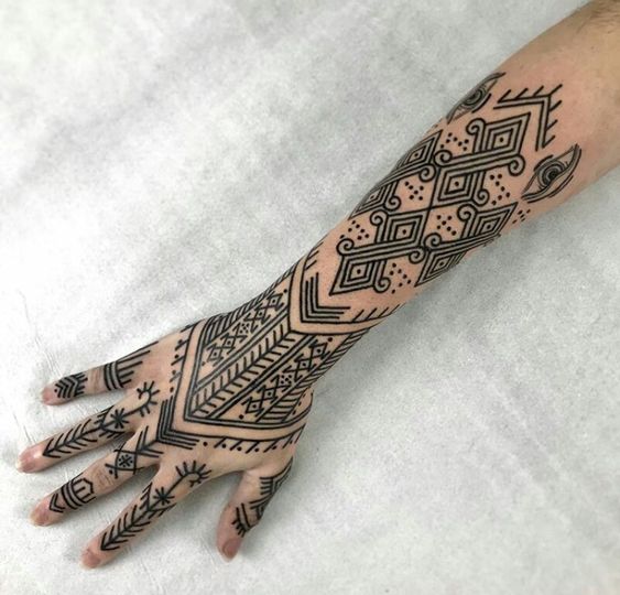 Ornamental hand tattoo 4