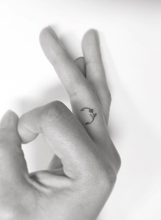 Simple finger tattoo 1