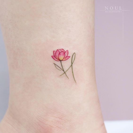 small flower tattoo deisgns