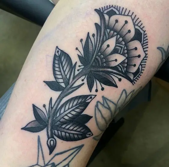 traditional flower tattooo