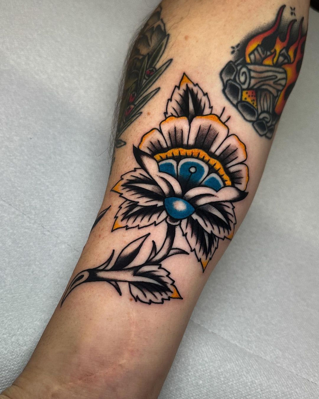 traditional flower tattoos by isabellmira.tattoo