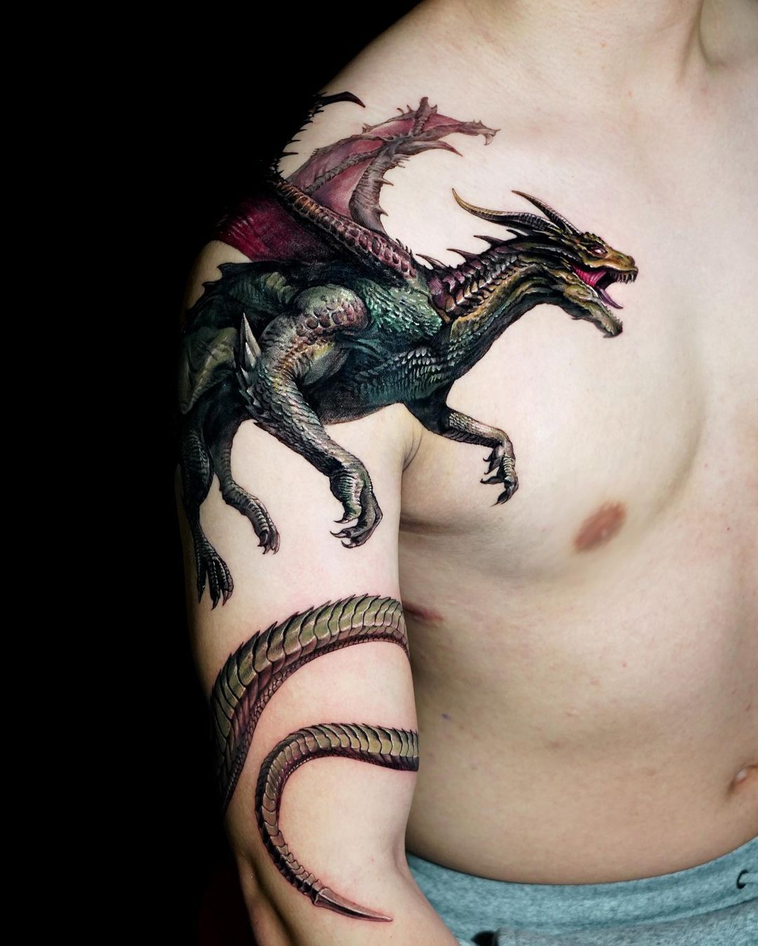 Dragon tattoo on shoulder by ink.traveler