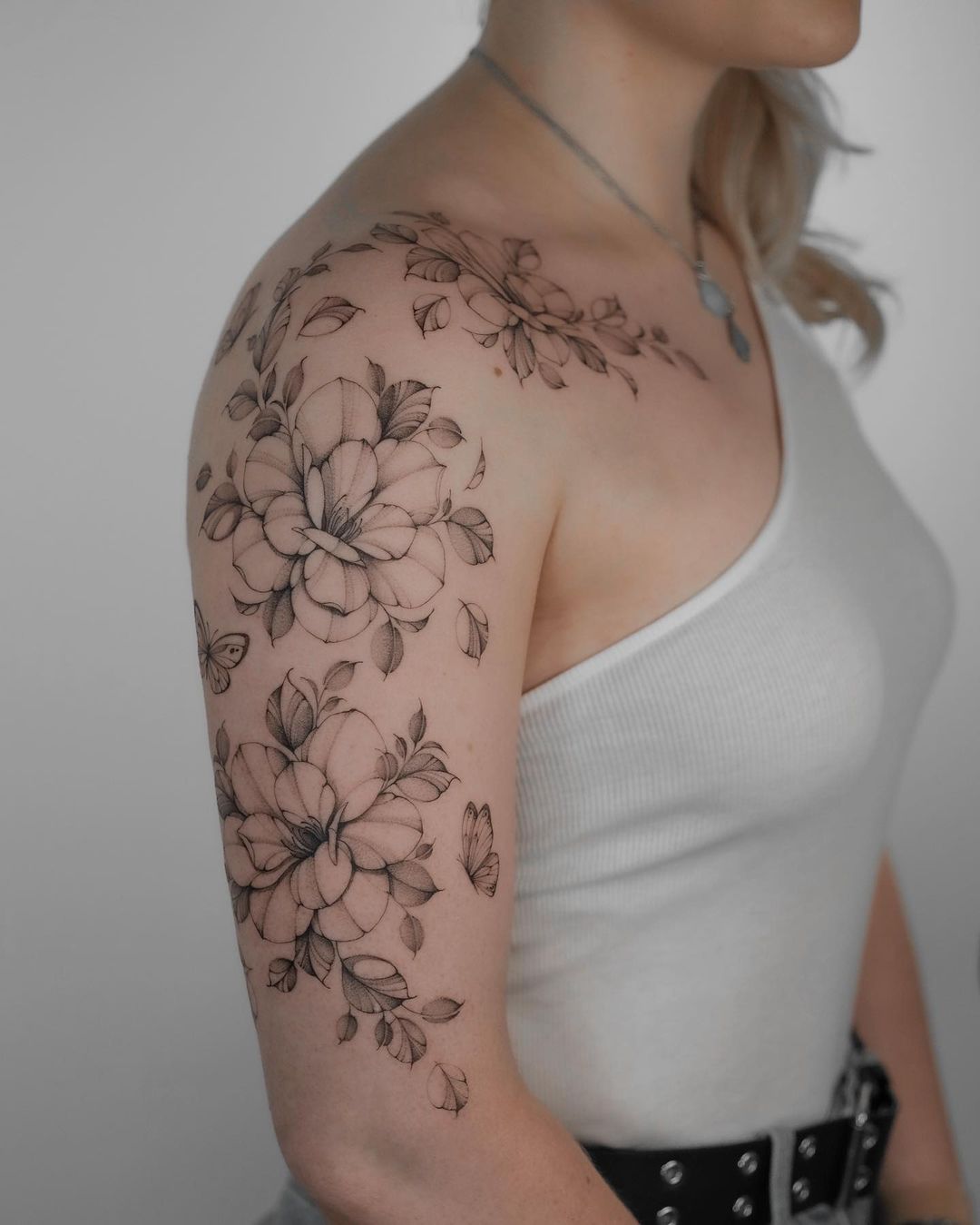 beautiful and simple peony tattoos by asya.tattoo