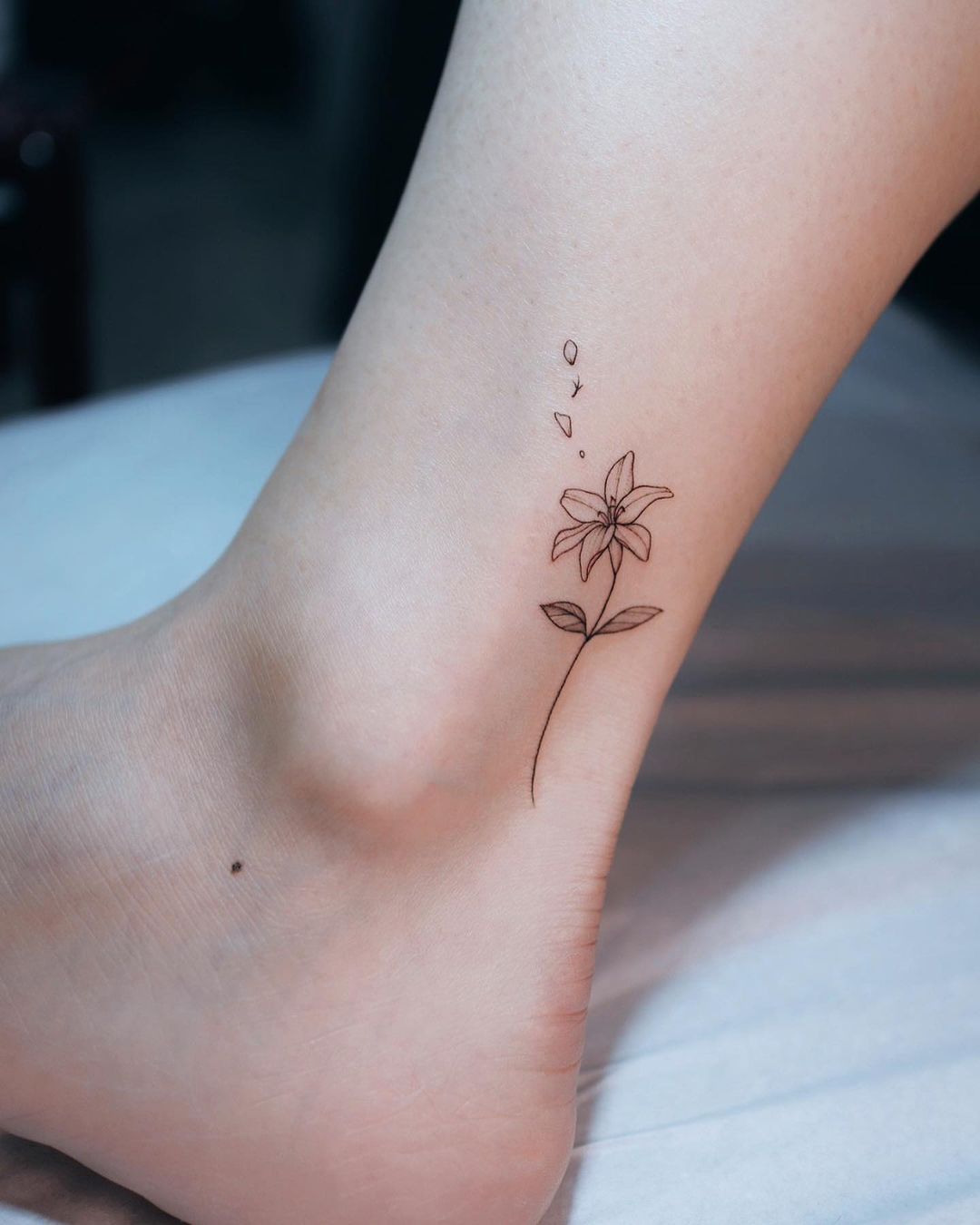 45+ Lily of the Valley Tattoo Meanings Designs and Ideas – neartattoos