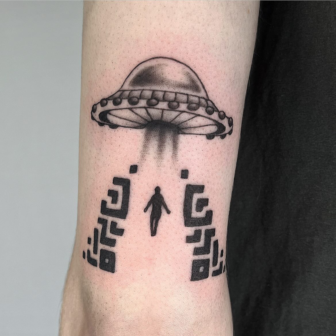 small alien by jhtly.tattoo