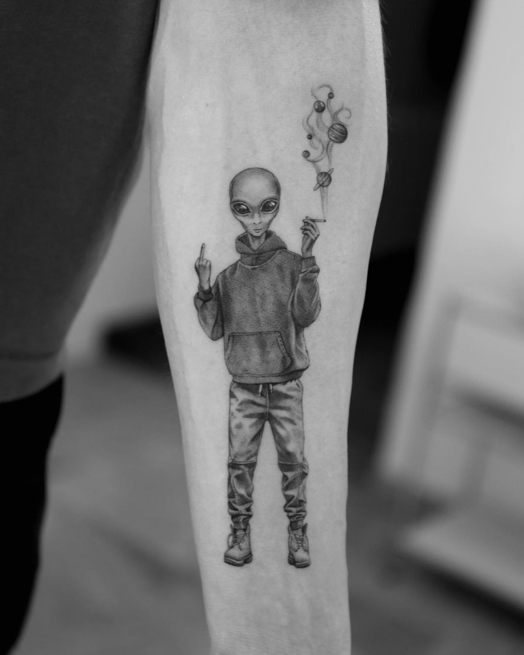 small alien tattoo by tingting tattoo