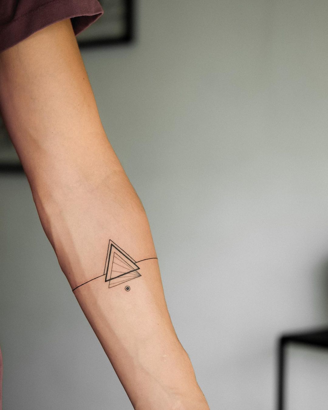 triangle tattoo for men by ojo.de .oro