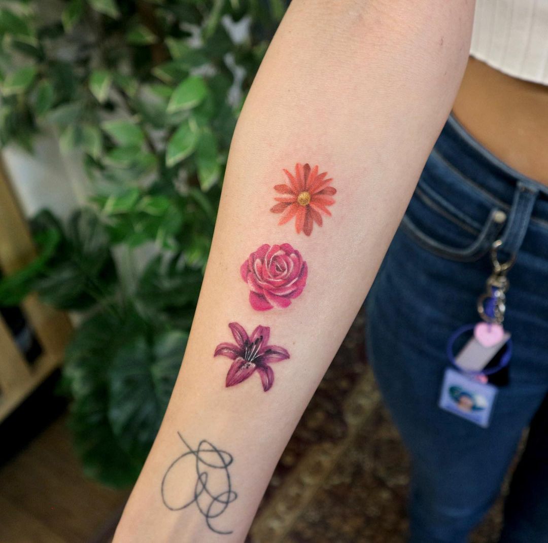 watercolor daisy tattoos by rolypolyc