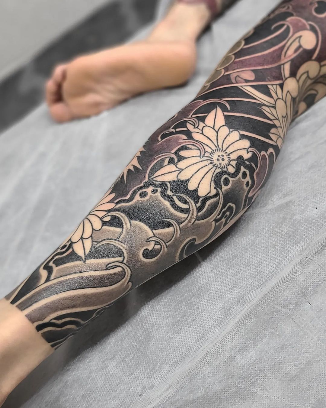 Full leg sleeve tattoo by zin.tattoo
