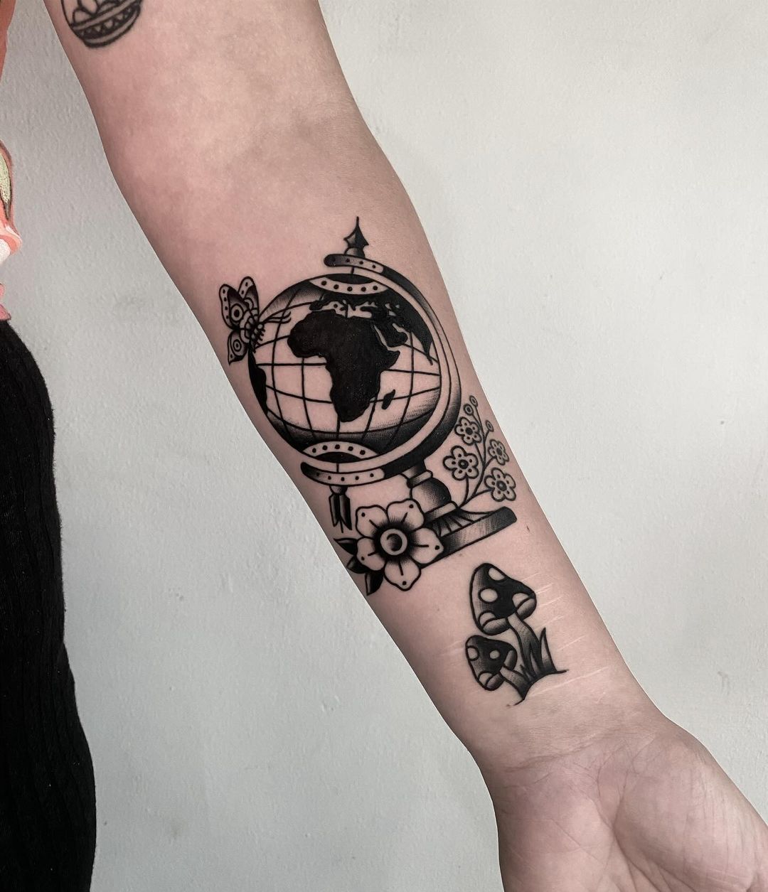 Globe tattoos by hbsc bali