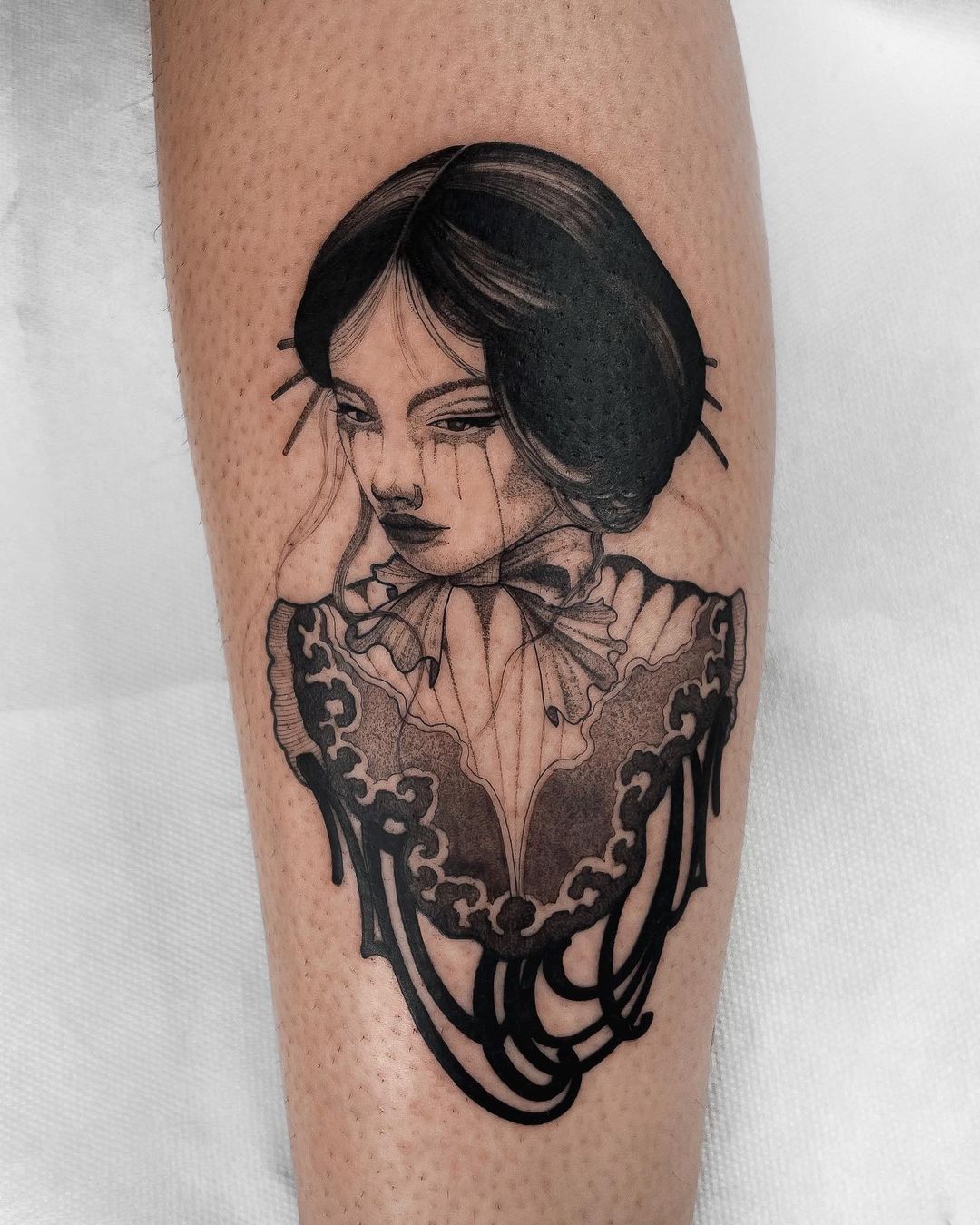 Minimal portrait tattoo by riccie otomn