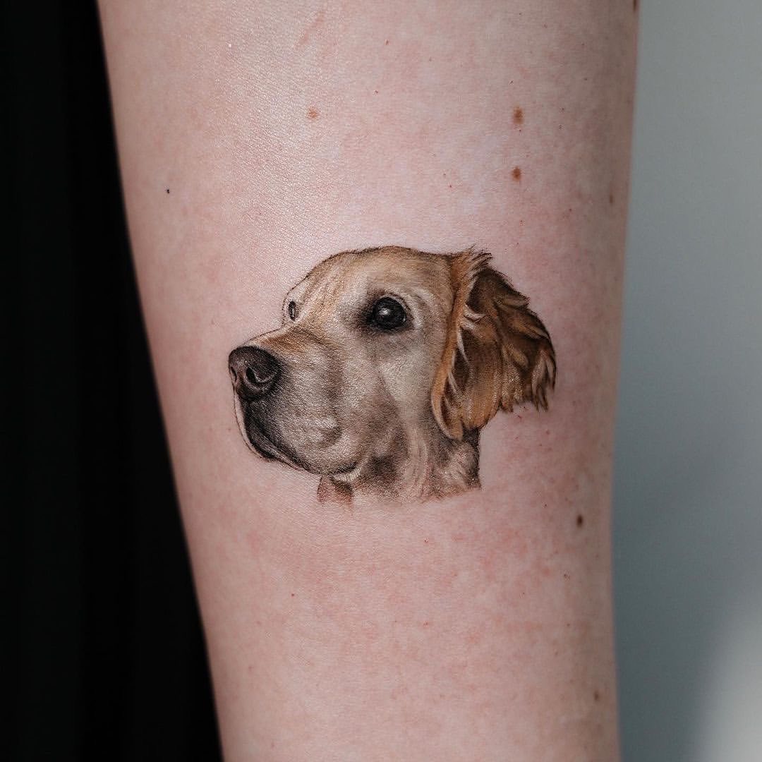 Realistic portrait tattoo by mommyimsorry