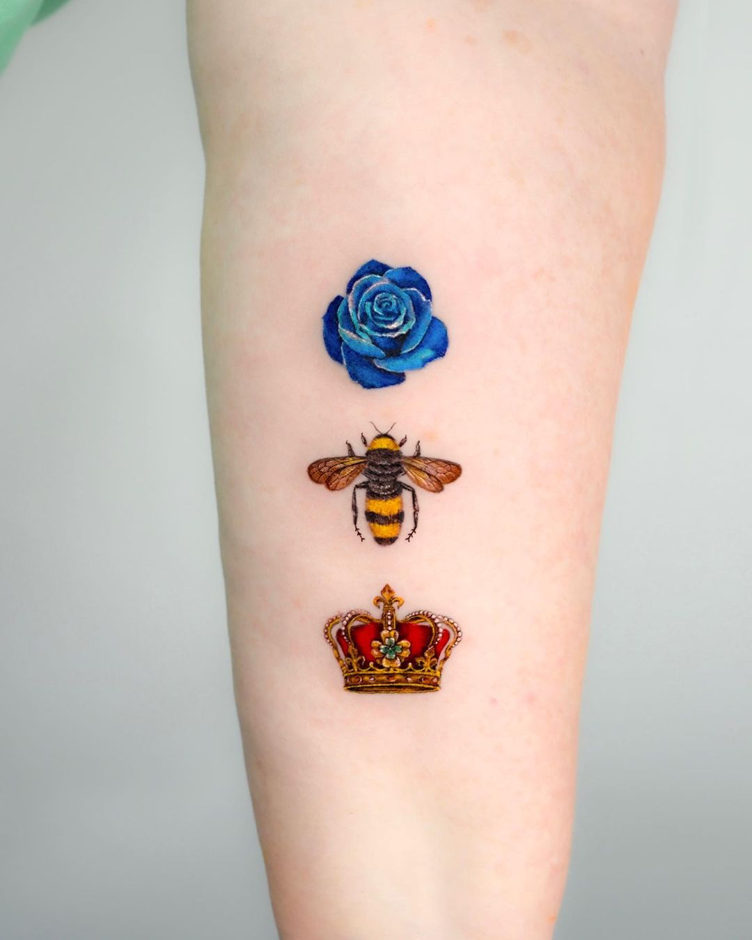 cute crown tattoos by rony tattoo