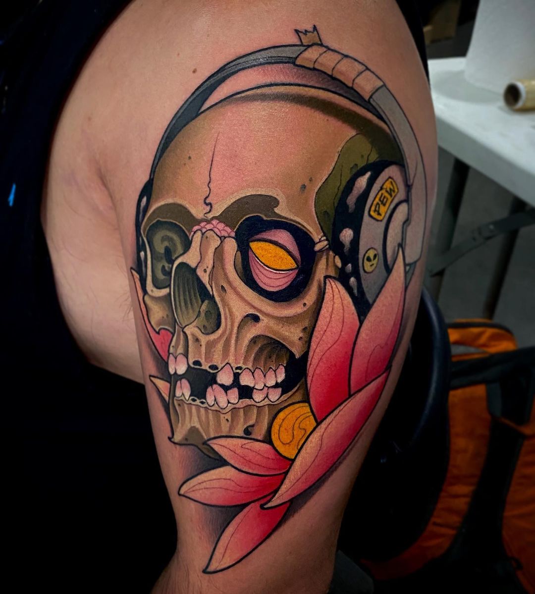 neo traditional skull tattoo by devincoley