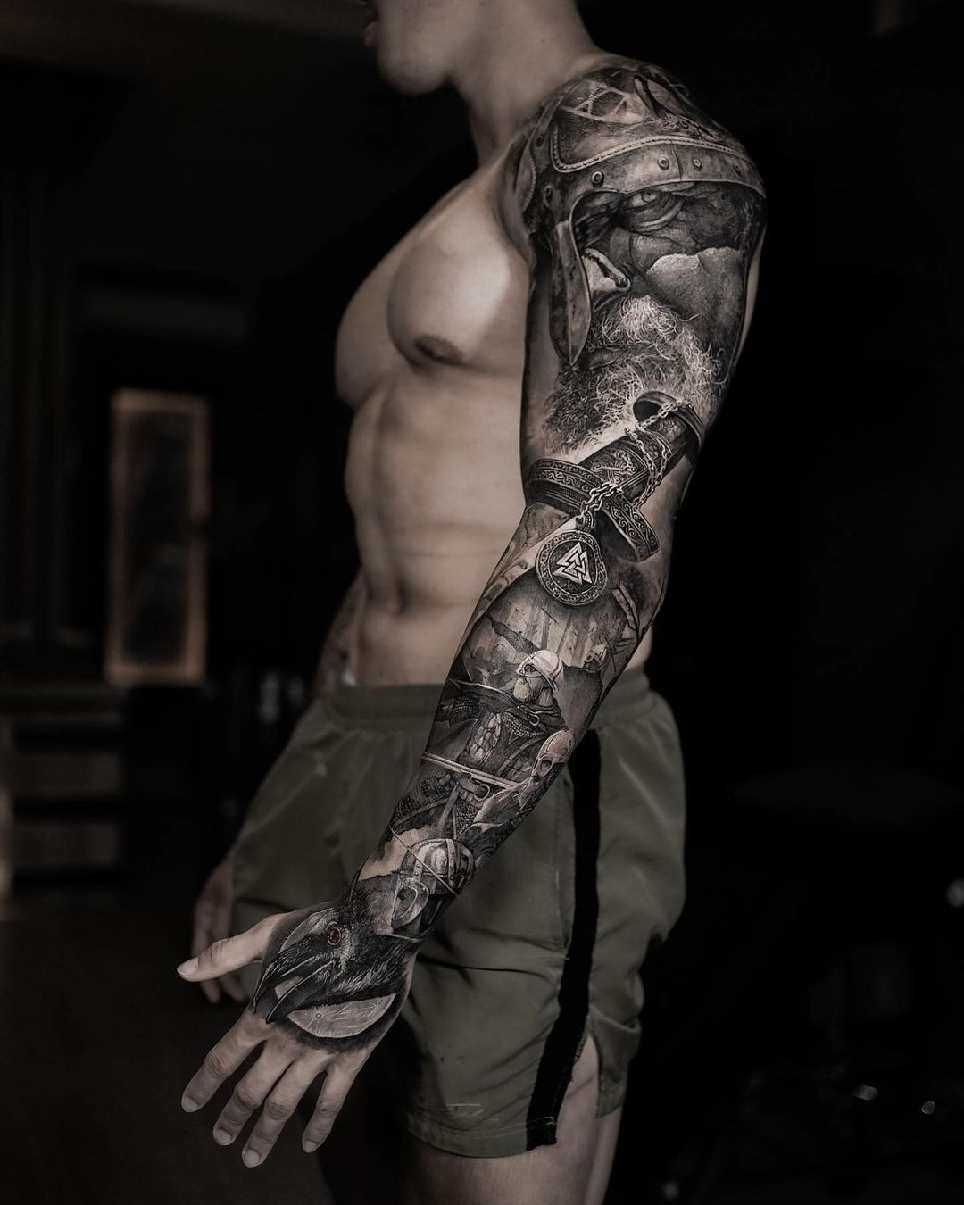 portrait tattoo on arm by mundo das tattoo