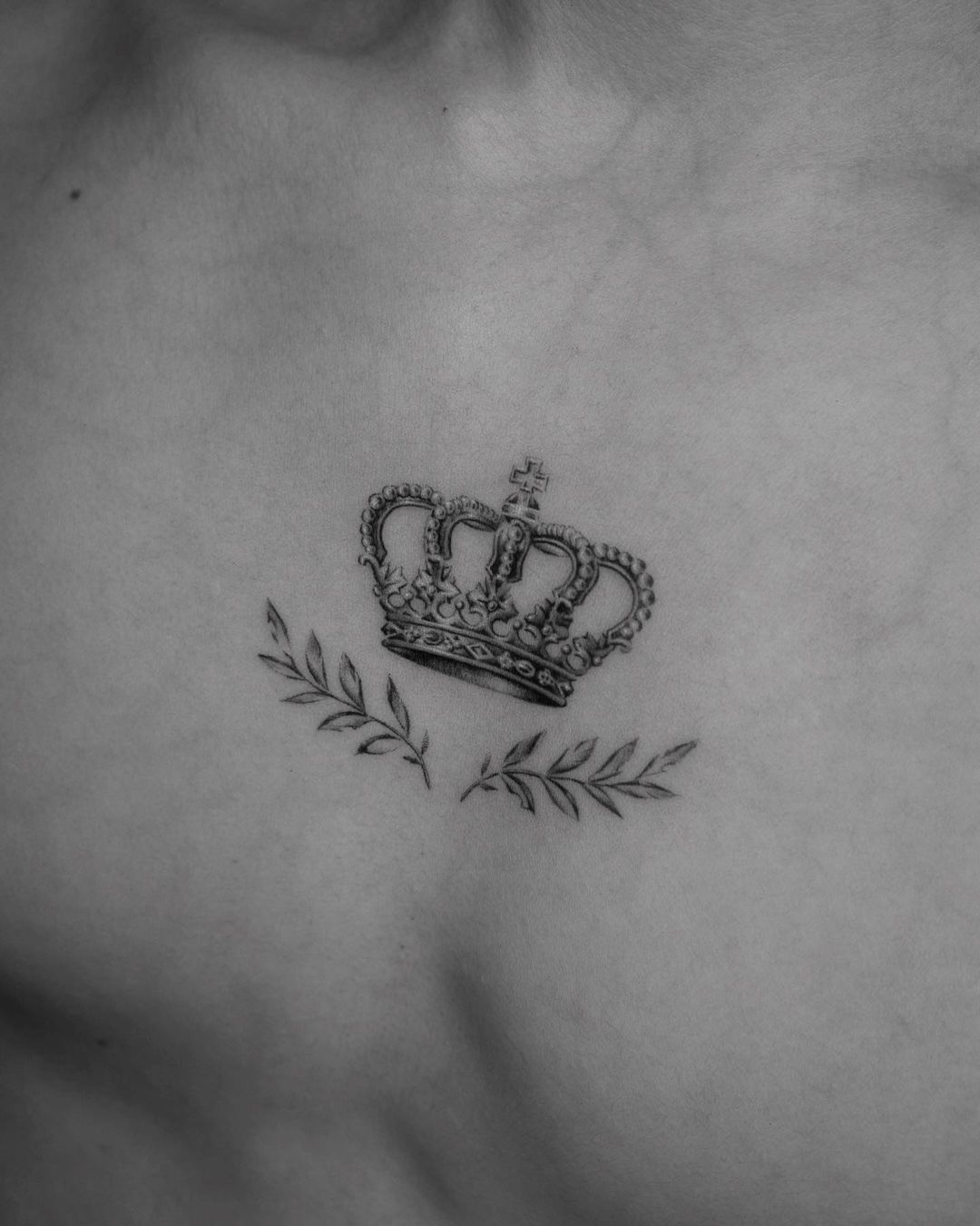 simple crown tattoo by 911214lu