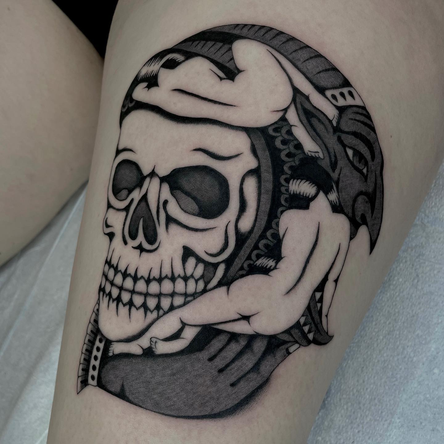 simple skull tattoos by evan.adtt