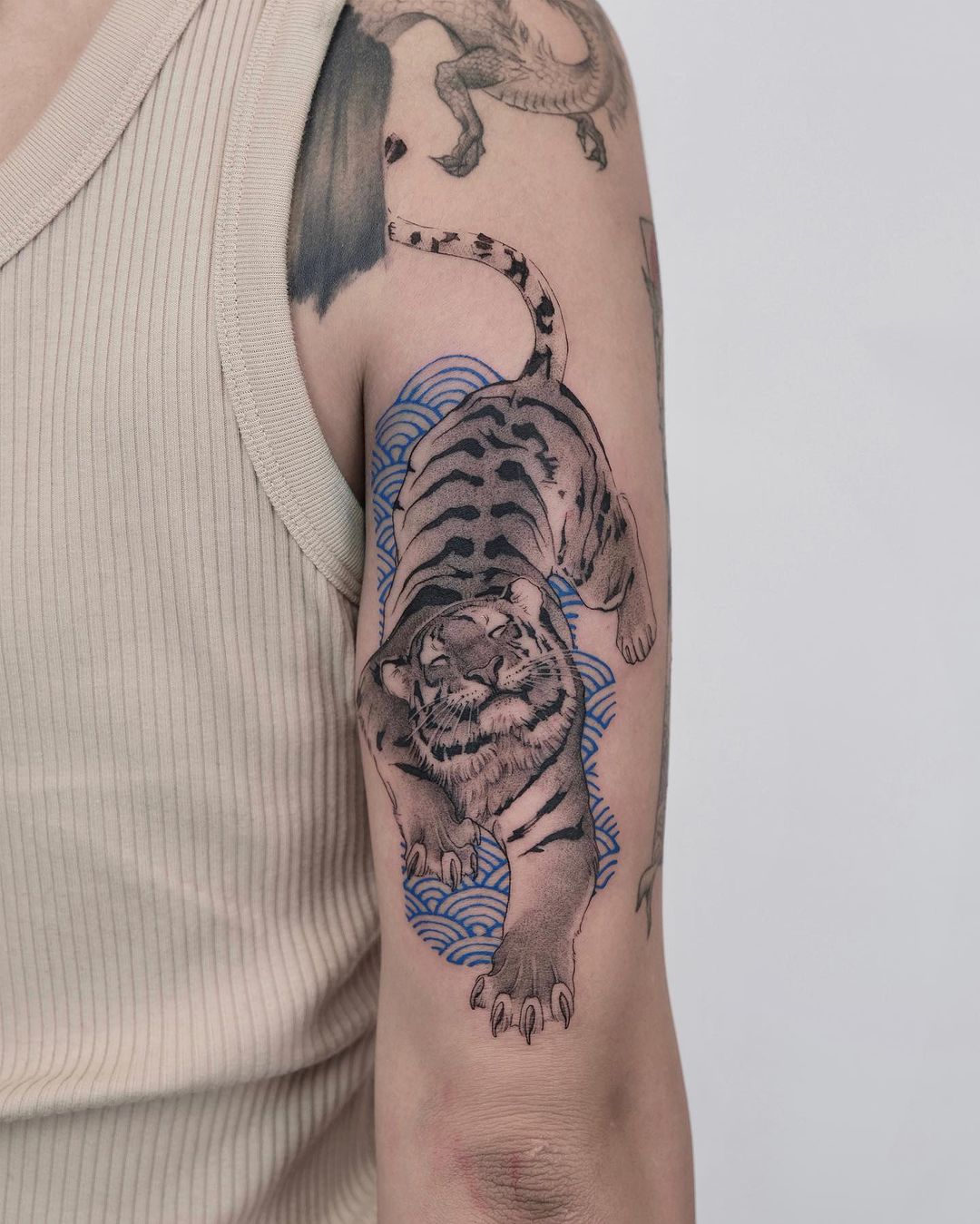 Amazing tiger tattoo by wilwang tatt
