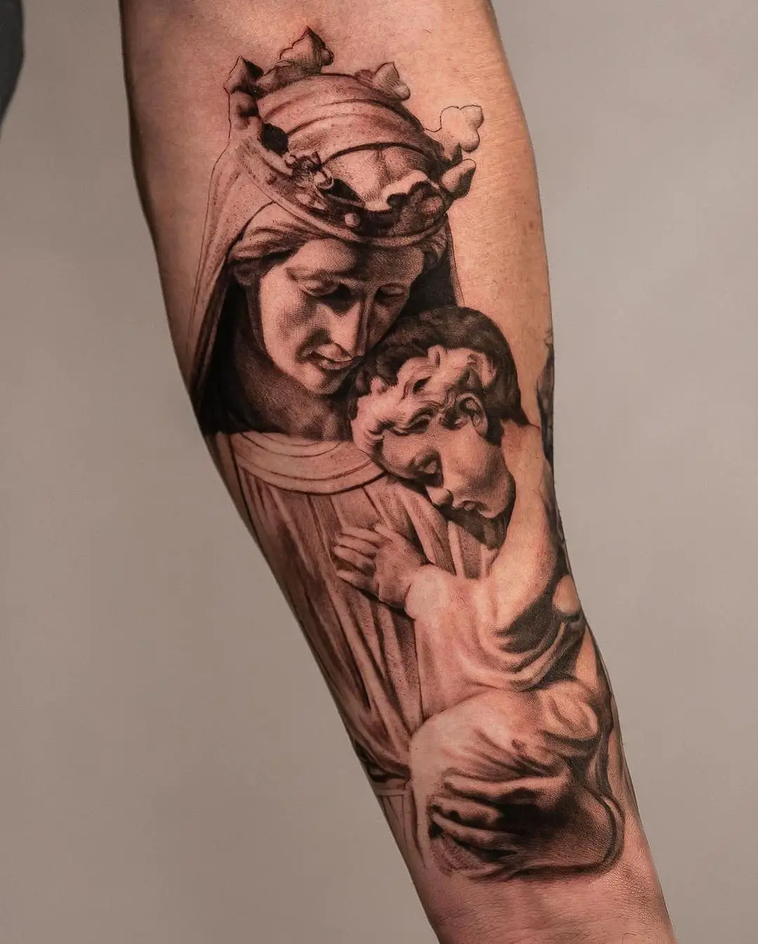 Jesus with croen tattoo by seventattoovegas