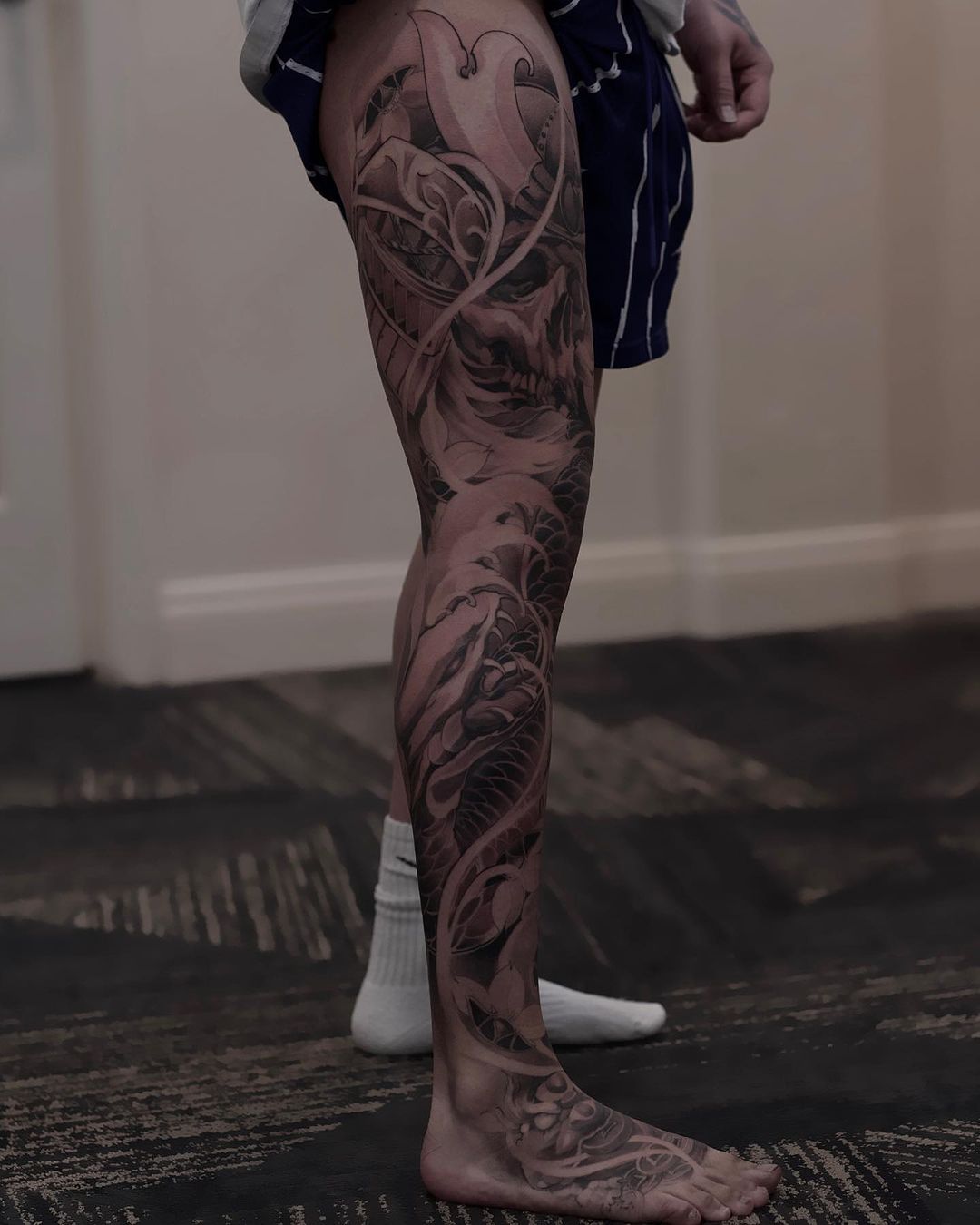 amazing full leg japanese tattoo by tommy inks