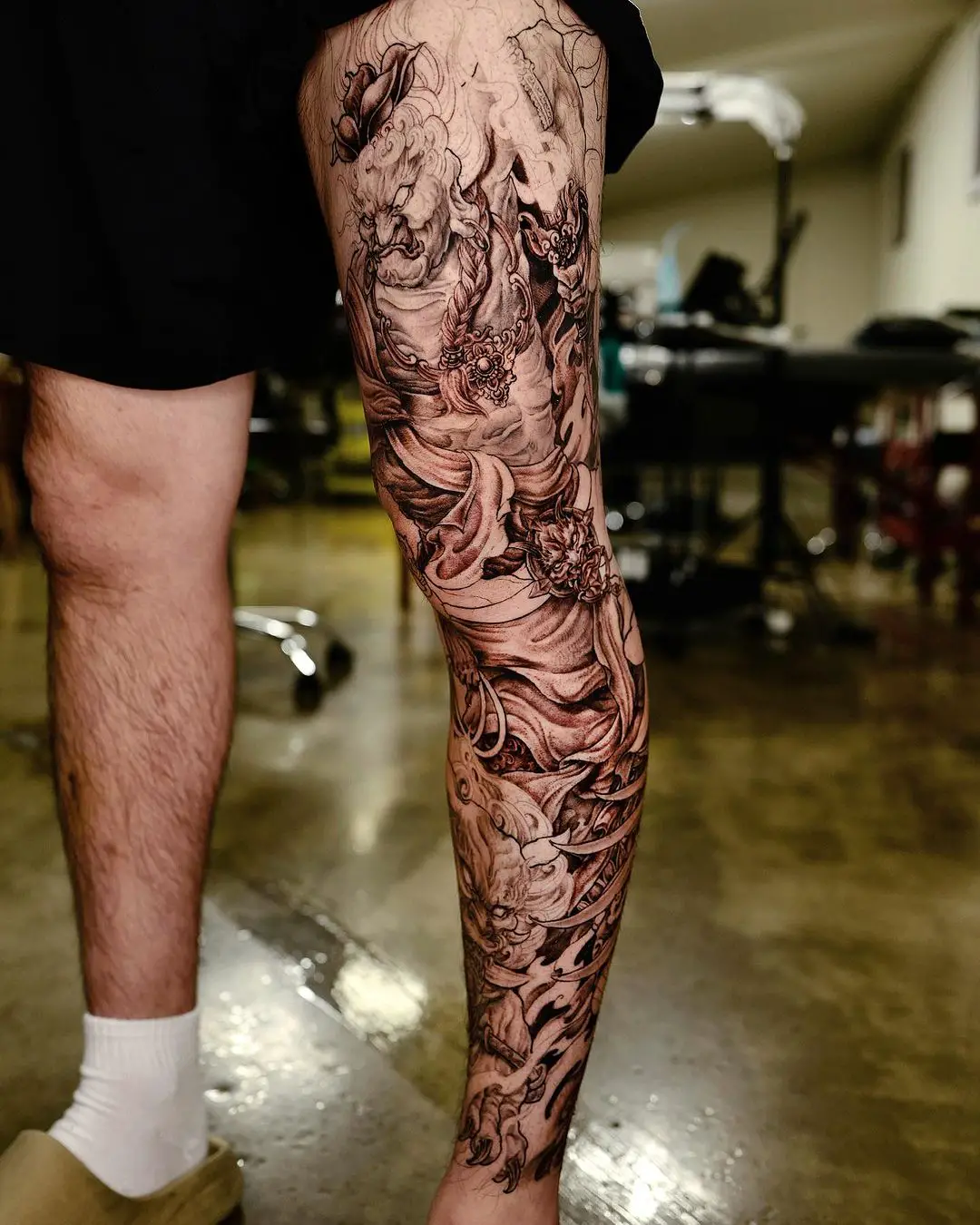 full leg tattoos by zo gang tattoo