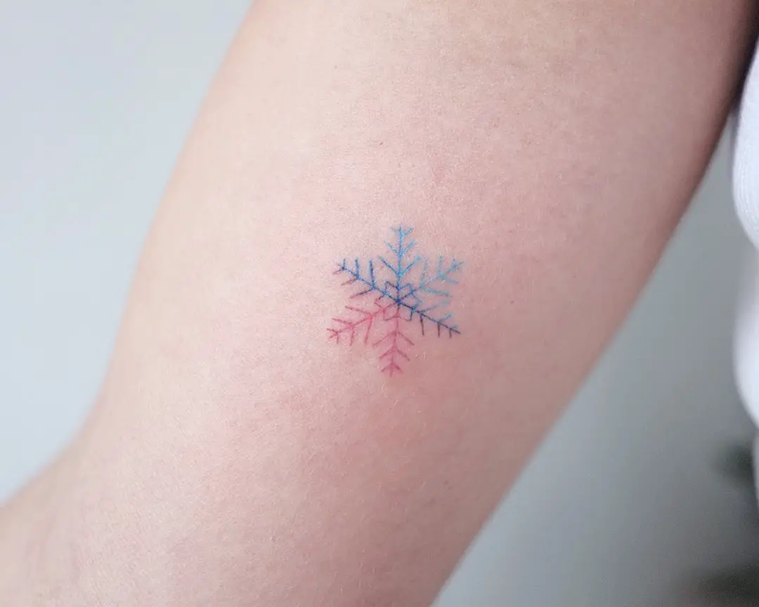 Amazing snowflake tattoo by ceydakoc