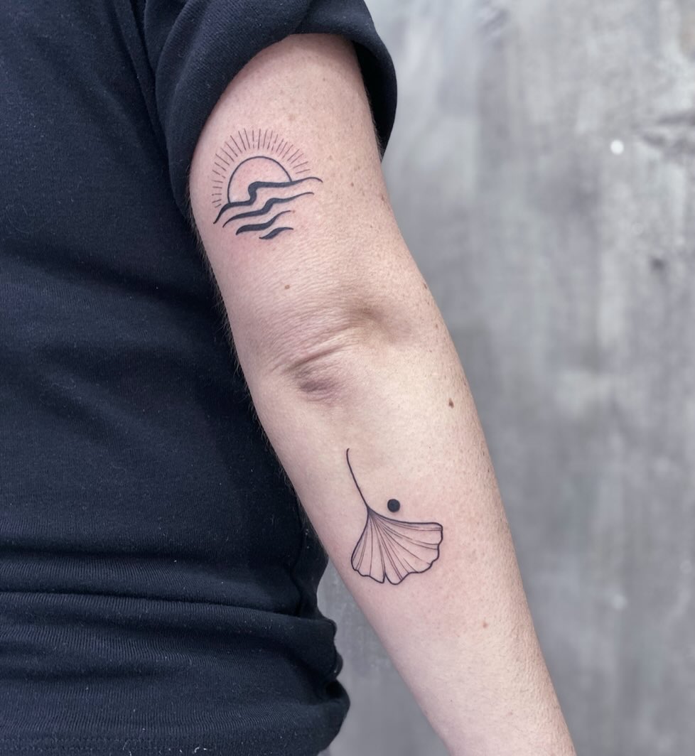 Leaf on forearm by balea.tattoo