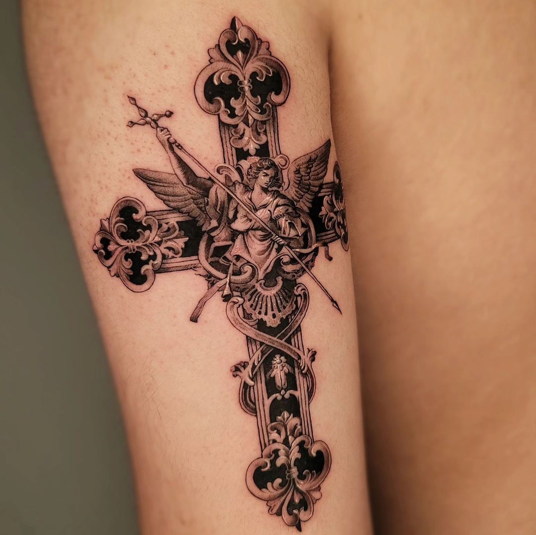 cross tattoo by tattooist hwi