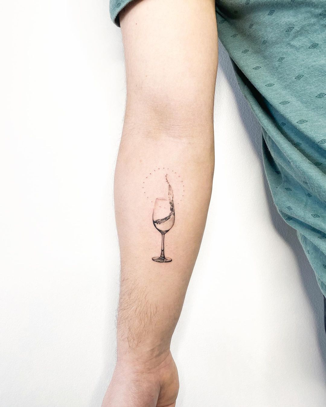 mini wine tattoo by germansuave