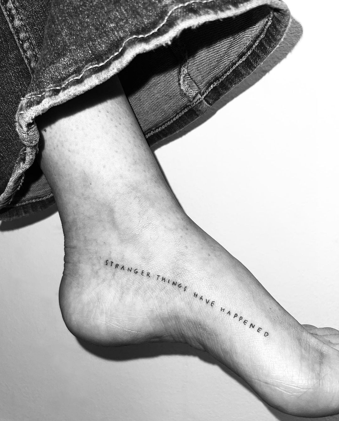 cute foot tattoo by te.loscrivoio
