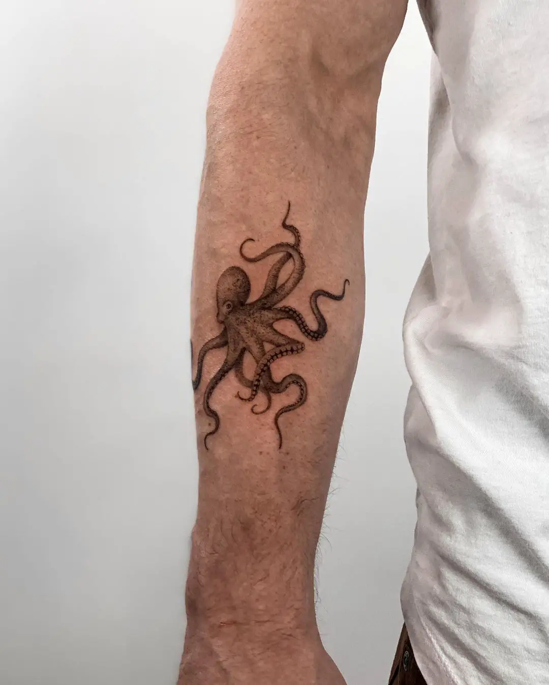octopus on forearm design by lanarae.tattoo