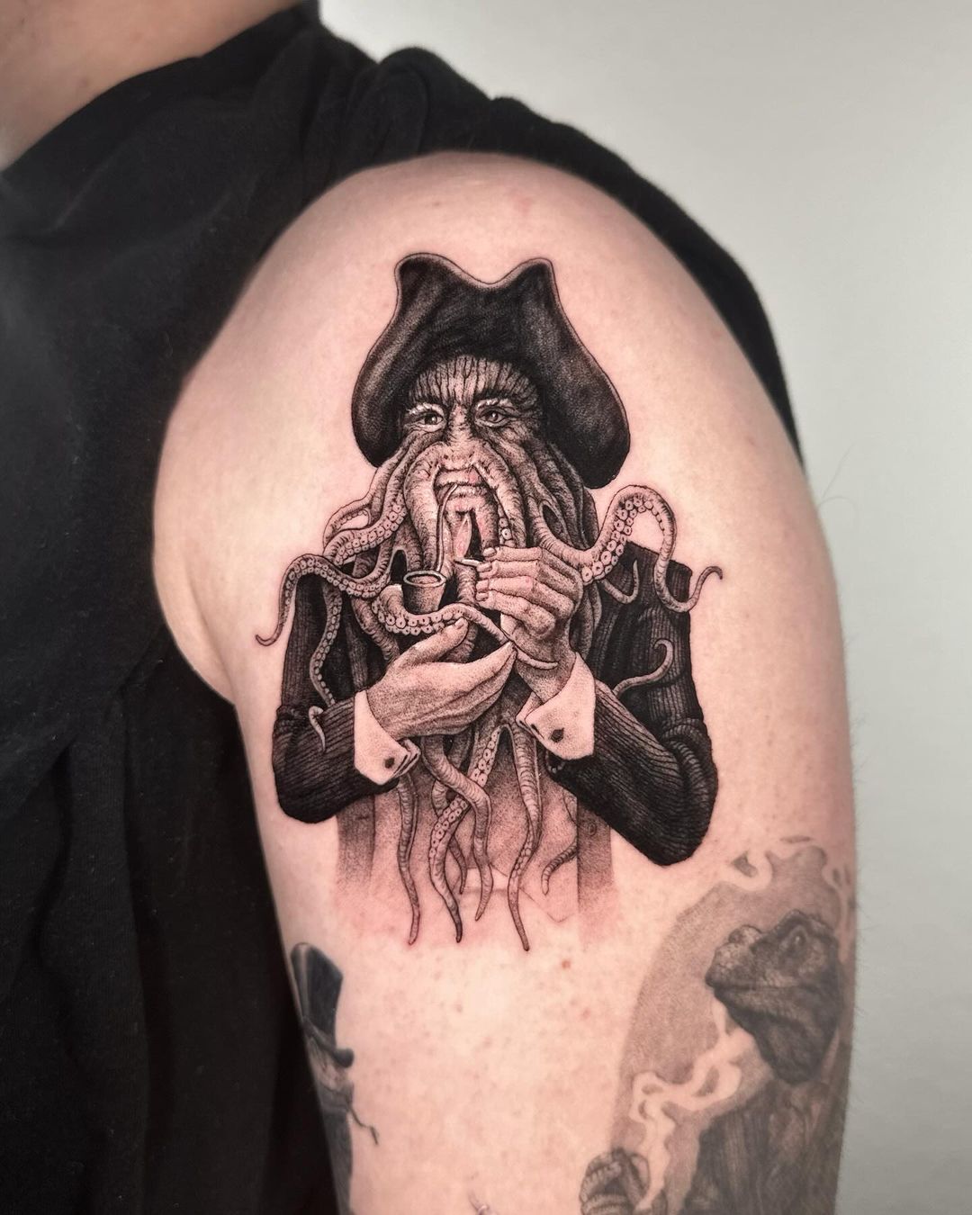 realistic octopus tattoo by sk.inker