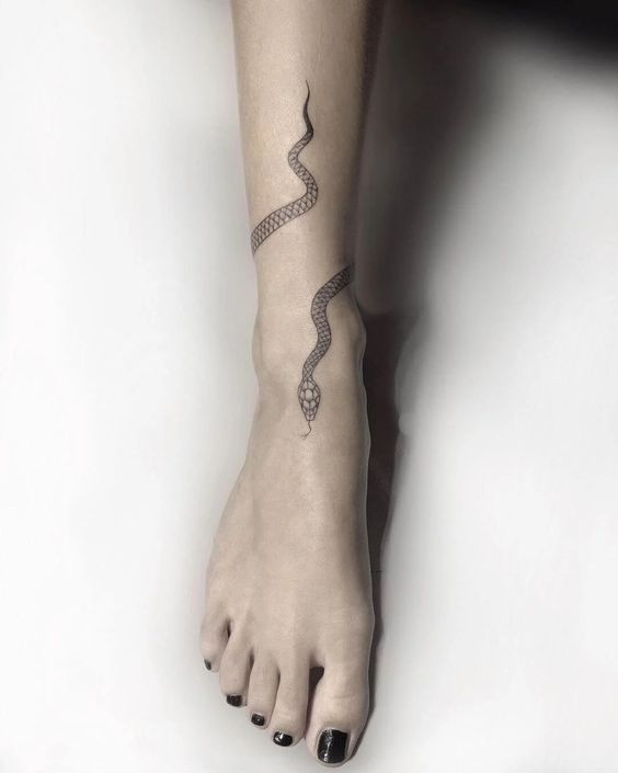 simple snake tattoo ideas