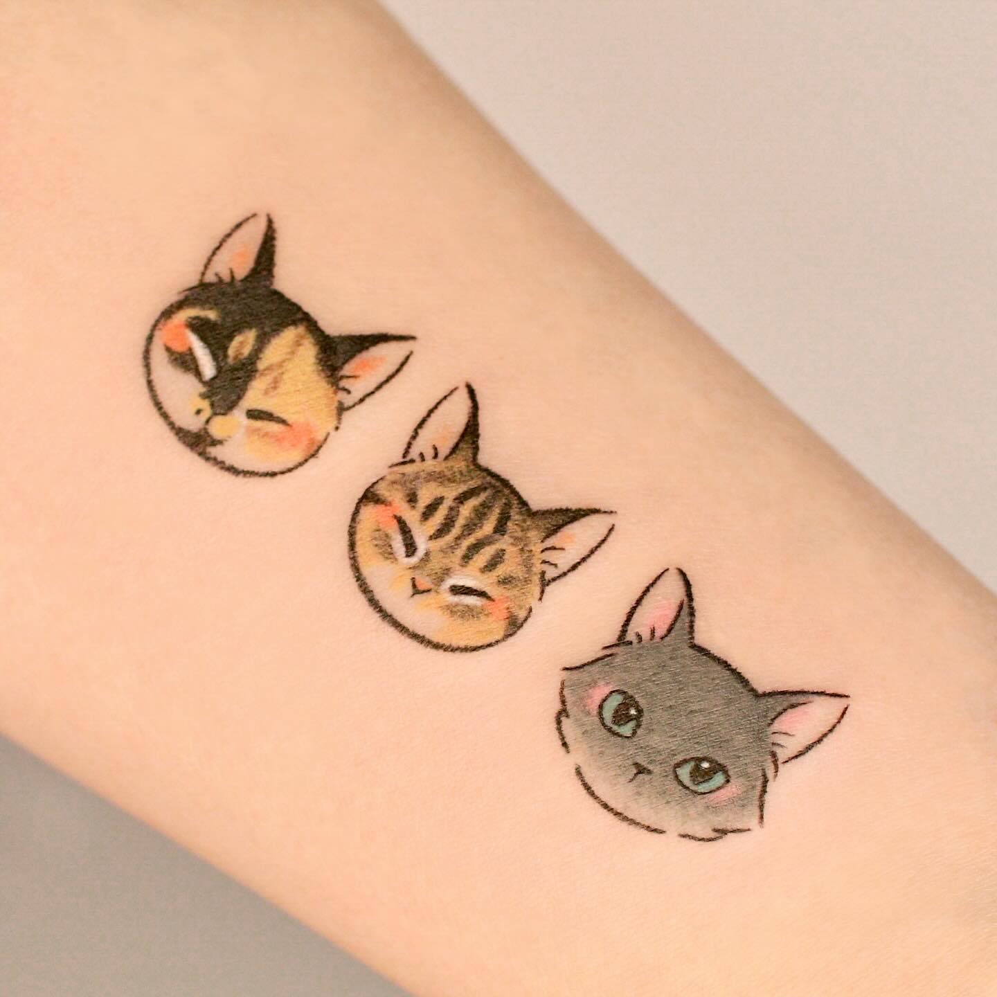small cats designs by minari tattoo
