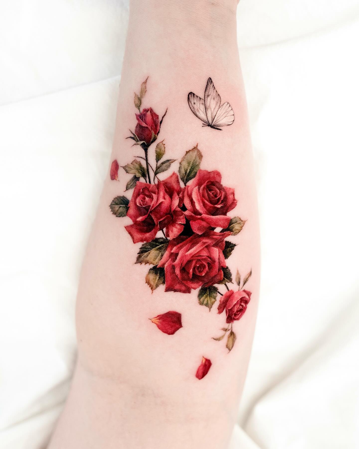 watercolor rose deisgn by donghwa tattoo