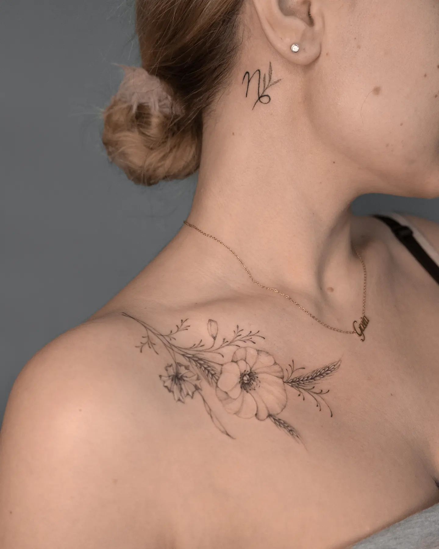 floral collarbone design by magalenasendlak tattoo