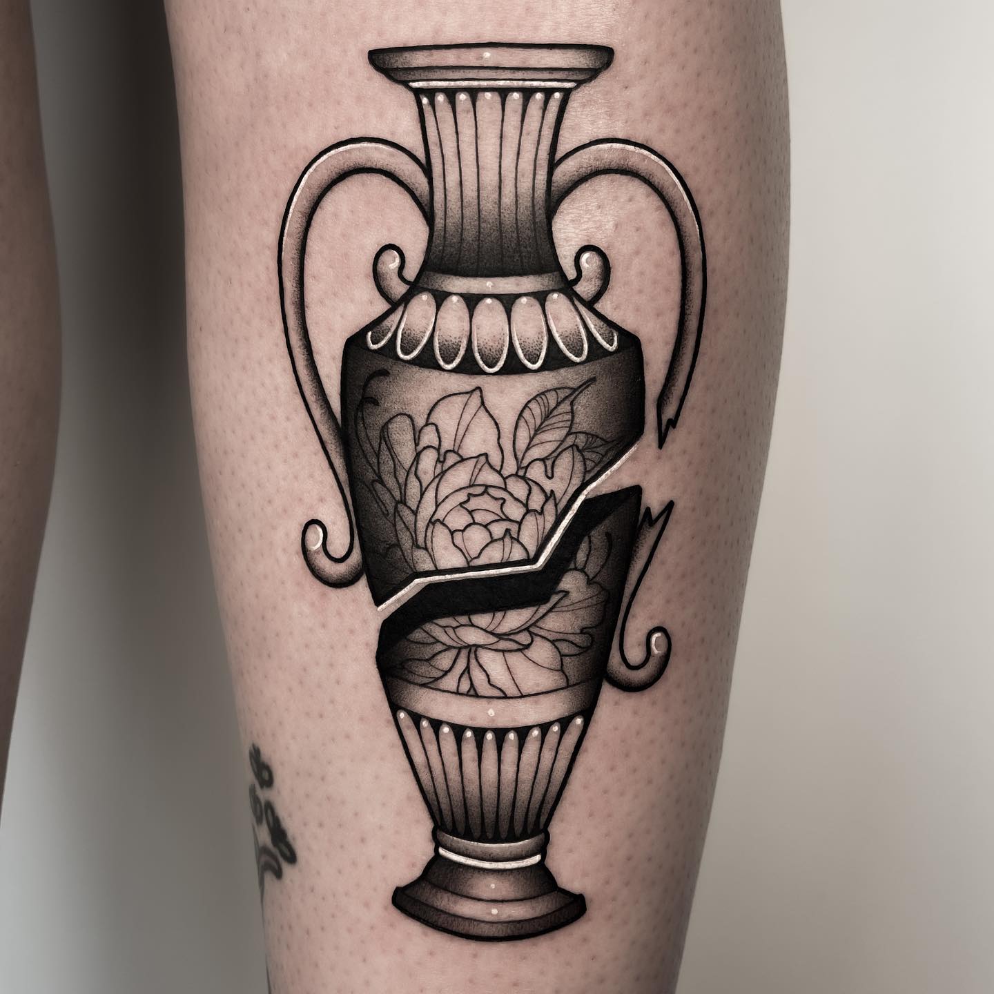 vase tattoo design for women by alyssajadetattoo
