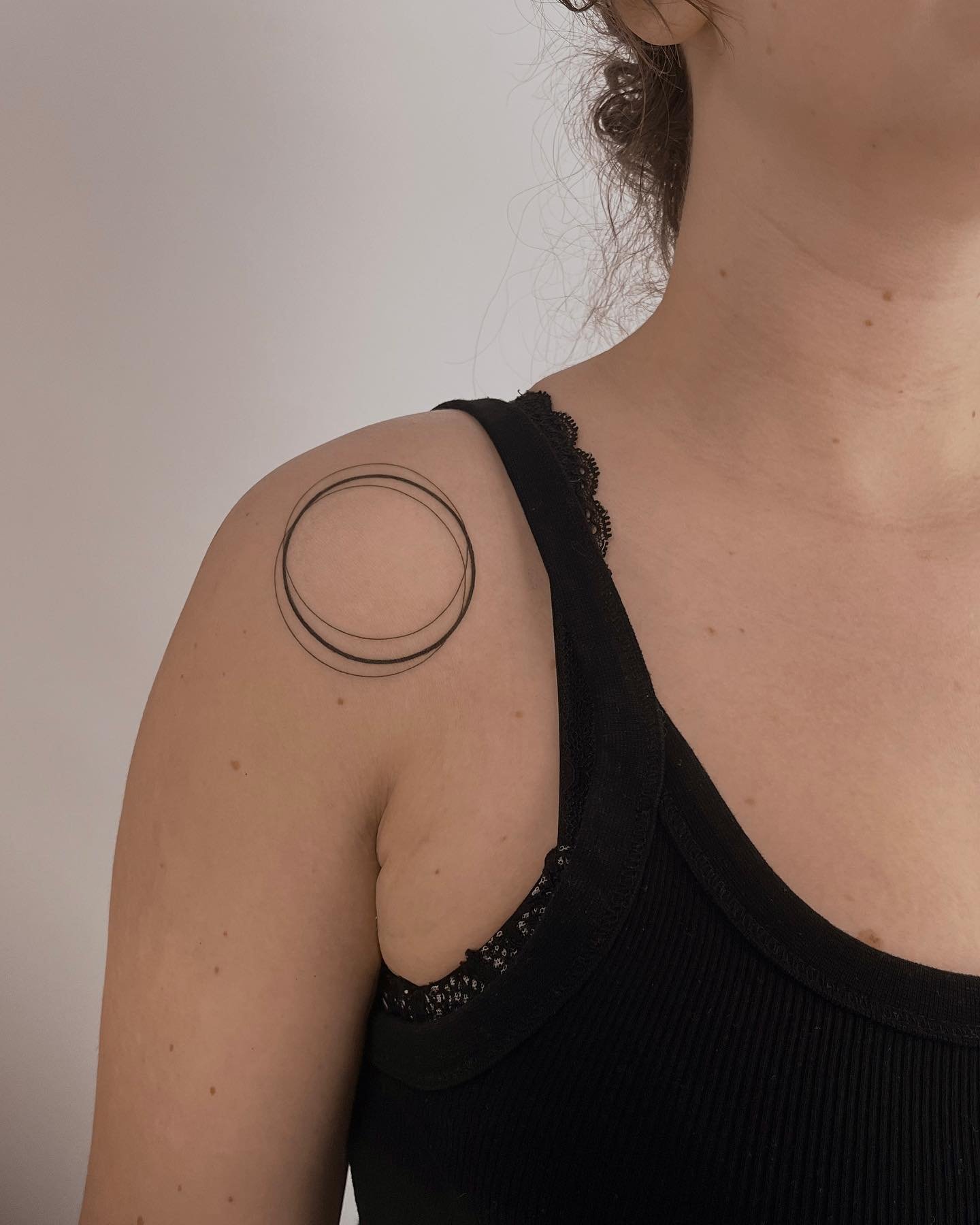 Simple designs with a circle by fine.sel